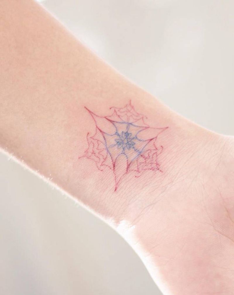 单针小图纹身图片_手臂手部点刺纹身图案