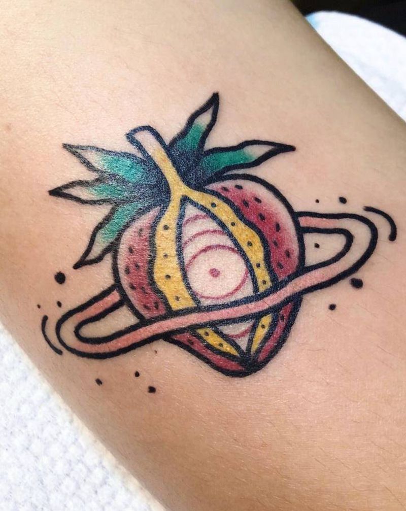 草莓纹身图片_手臂Old School纹身图案