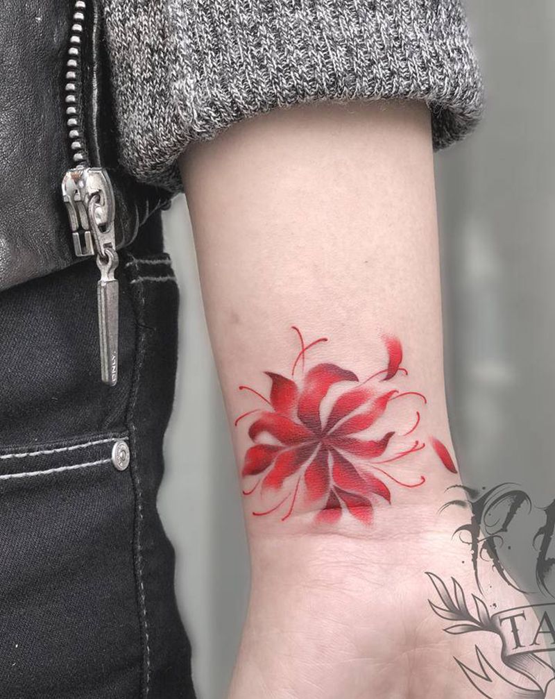 彼岸花遮盖旧纹身纹身图片_手臂水彩彼岸花遮盖纹身图案