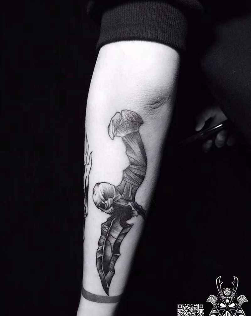 暗黑匕首纹身图片_手臂手部图腾点刺纹身图案