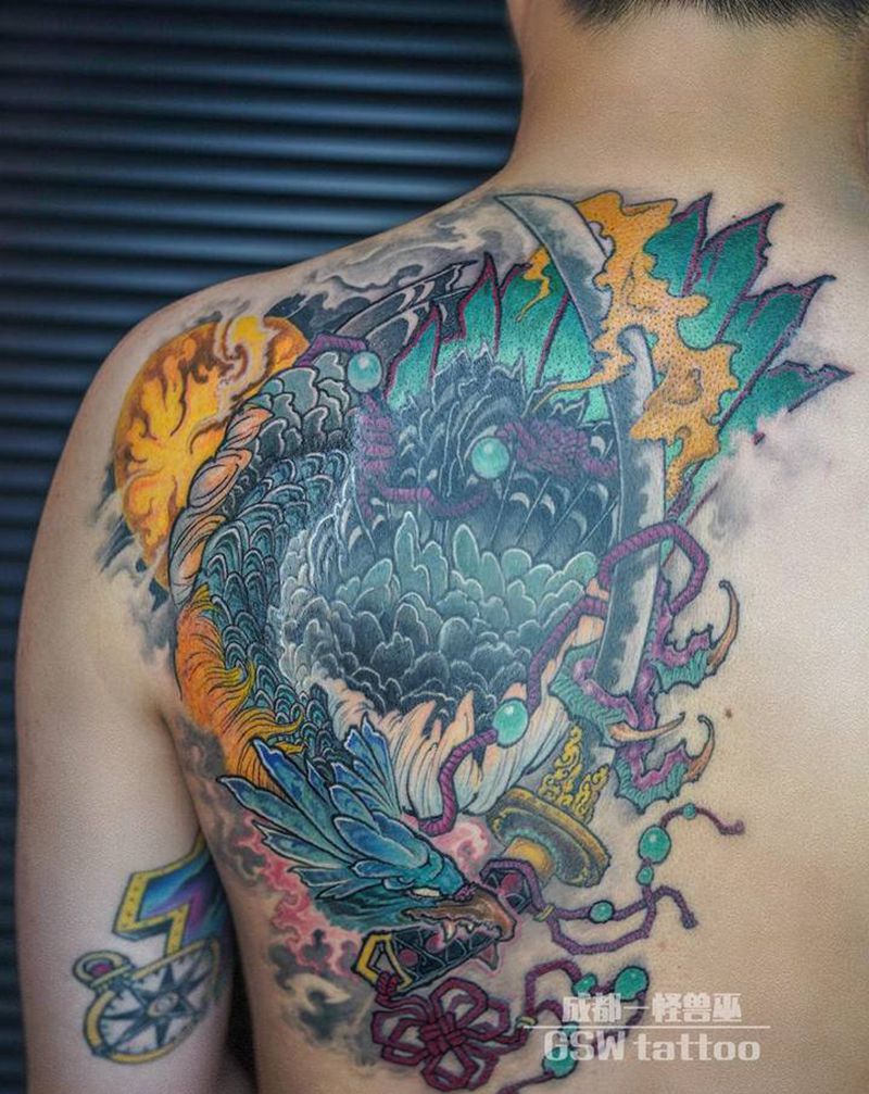 新传统遮盖纹身图片_背部新传统纹身图案