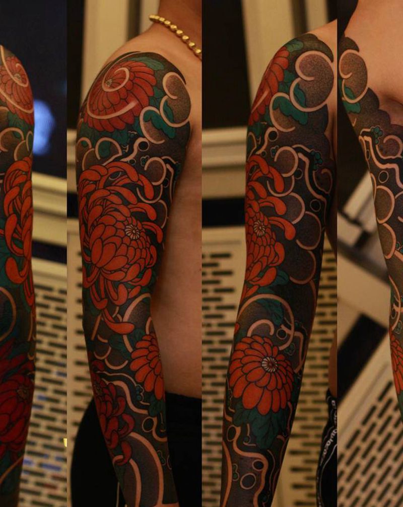 老传统花臂作品纹身图片_手部手臂老传统传统老传统菊花花臂纹身图案