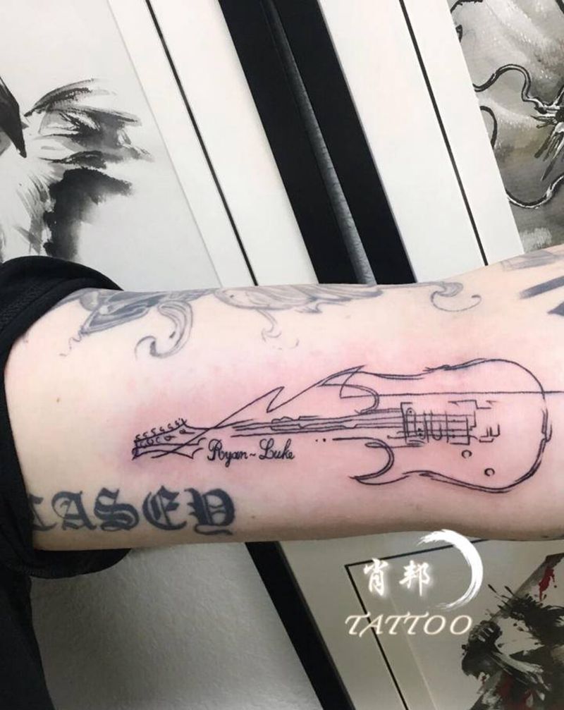 客人自带 图吉他纹身图片_手臂吉它纹身图案