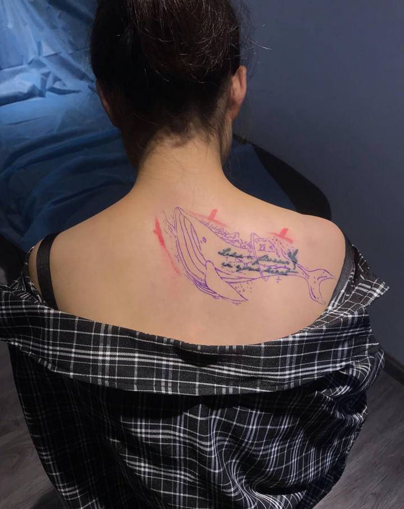 鲸鱼纹身图片_肩部纹身图案