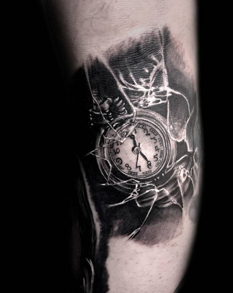 写实怀表纹身图片_手臂欧美写实怀表纹身图案