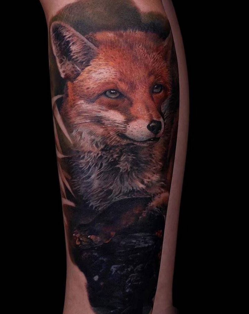 狐狸遮盖纹身纹身图片_腿部欧美写实遮盖纹身图案