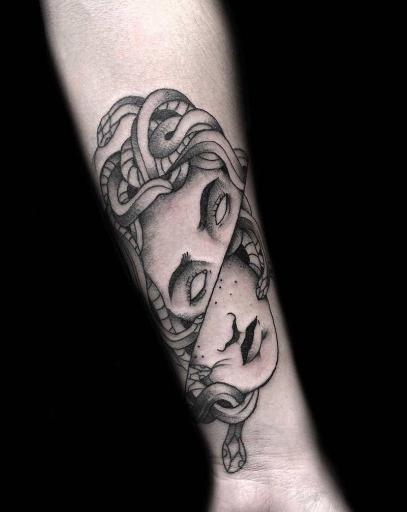 美杜莎纹身图片_手臂点刺美杜莎纹身图案