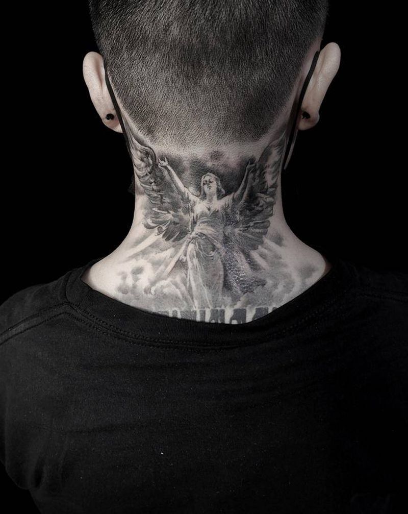守护纹身图片_颈部欧美写实点刺天使纹身图案