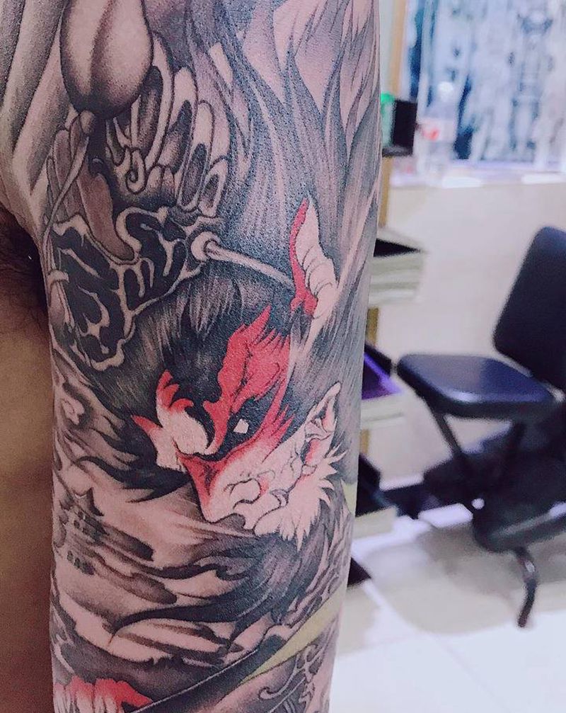 斗战圣佛纹身图片_大臂传统纹身图案