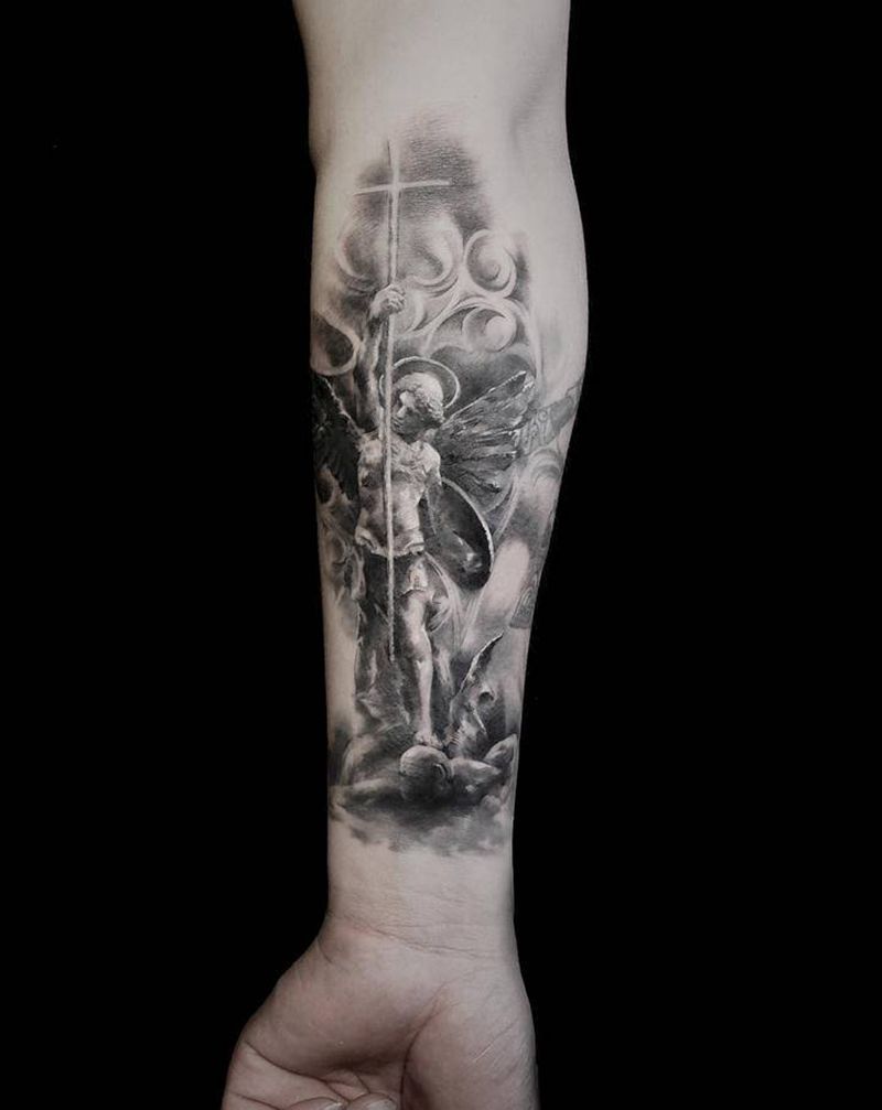 天使纹身图片_手部欧美写实天使圣经神话纹身图案