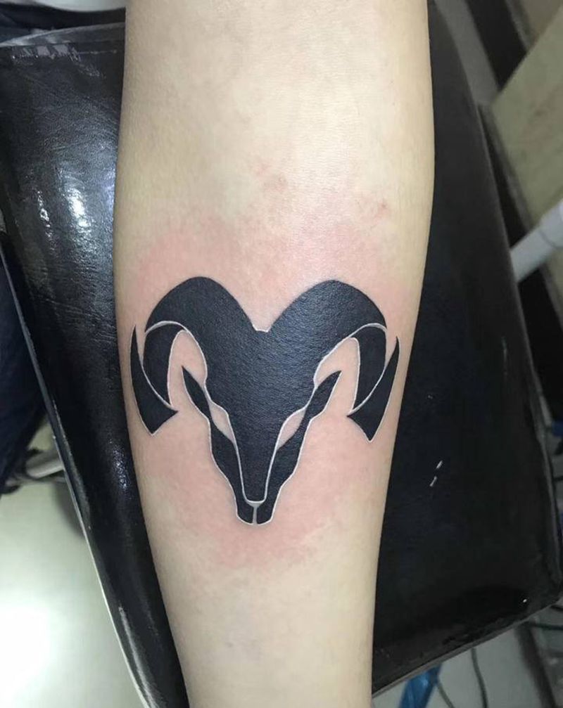 羊头纹身图片_手臂纹身图案