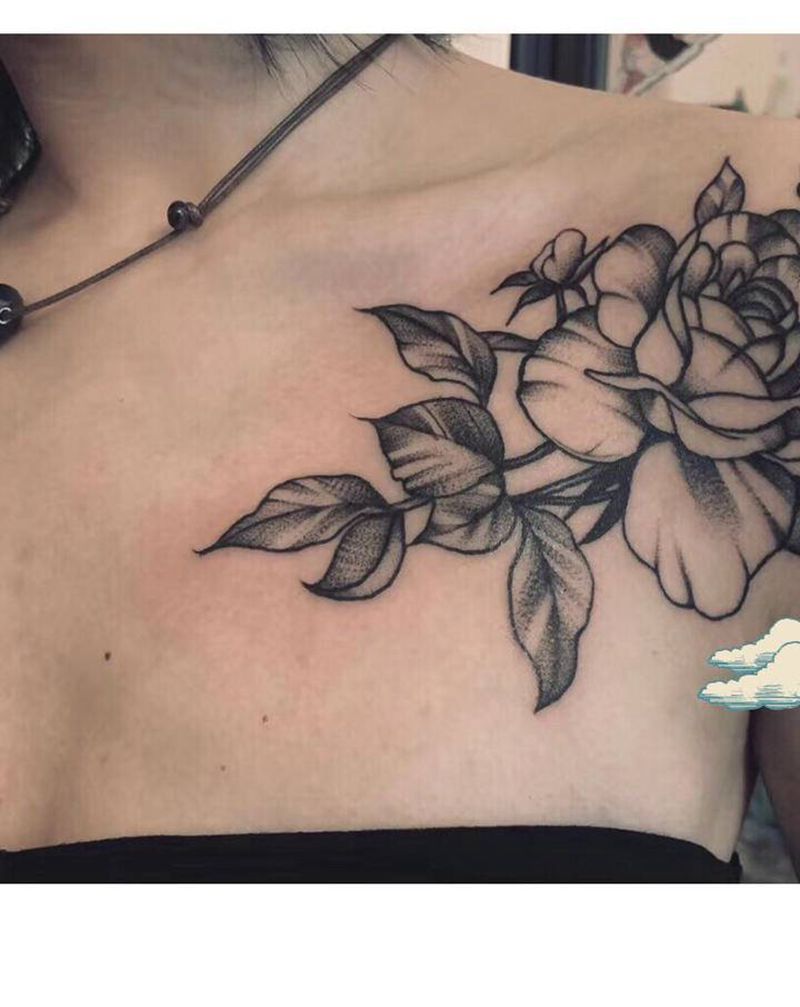 素花纹身图片_肩部素花纹身图案