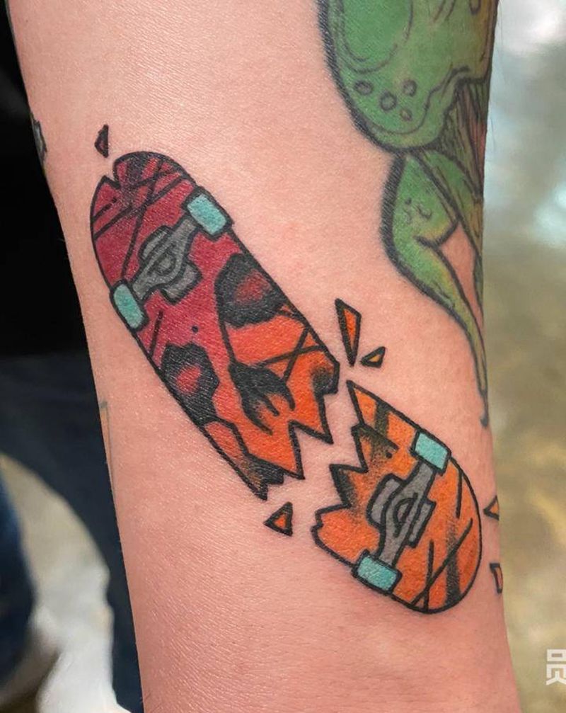 Oldschool骷髅滑板纹身图片_手臂Old School骷髅 滑板纹身图案