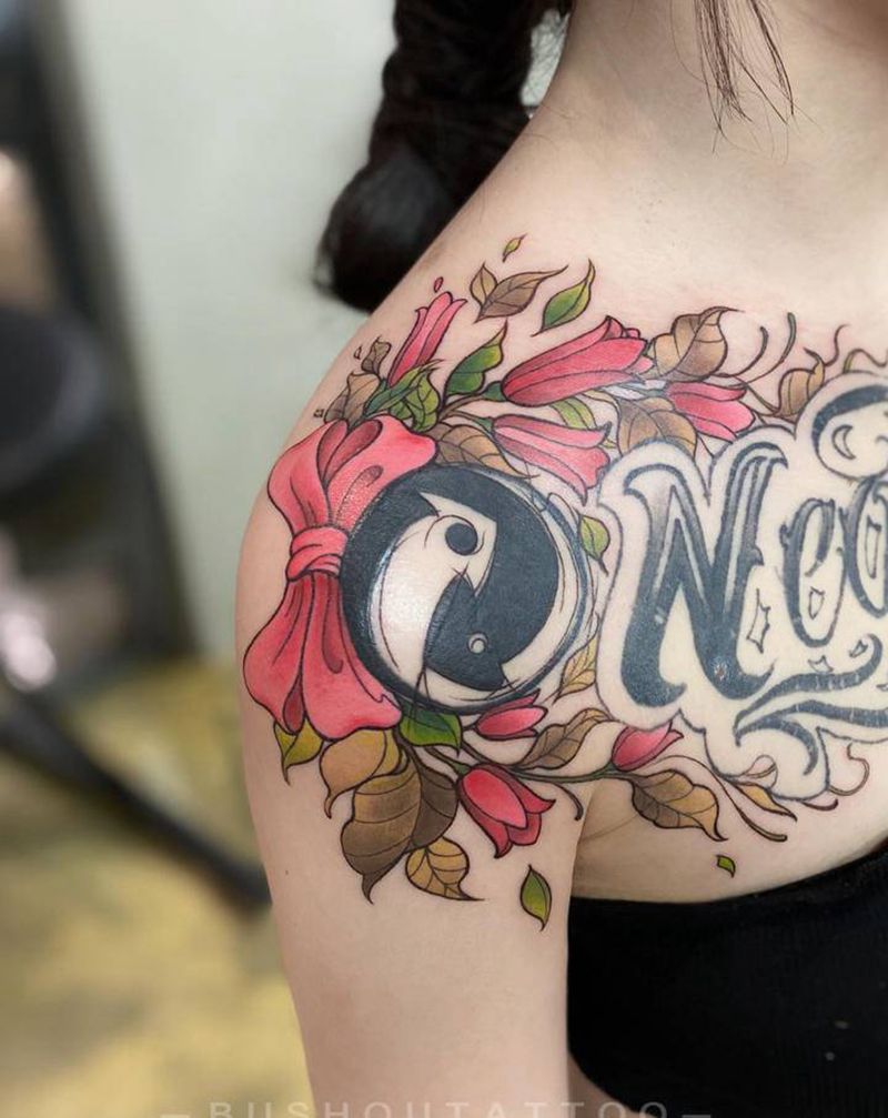 修改添加旧图纹身图片_肩部New SchoolOld School花 蝴蝶结纹身图案