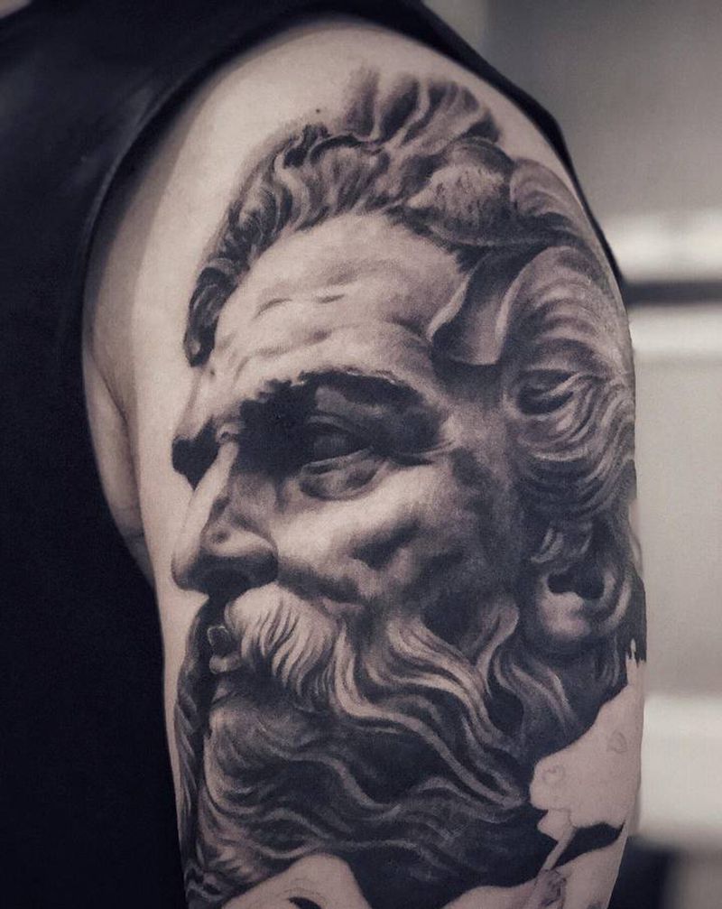 欧美写实波塞冬纹身图片_手臂欧美写实波塞冬纹身图案