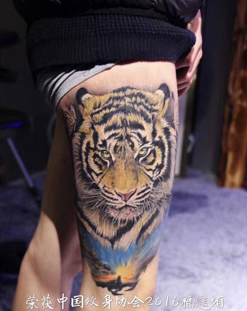 欧美彩色写实老虎纹身图片_脚部腿部欧美写实纹身图案