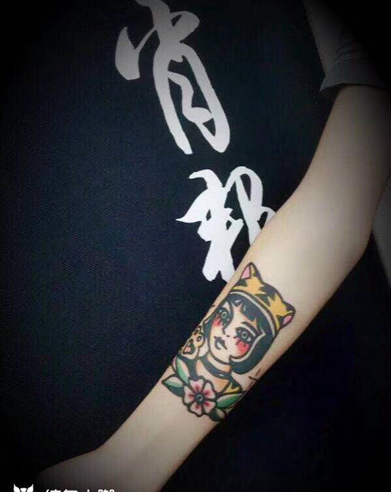 school电影人物纹身图片_手臂Old School纹身图案