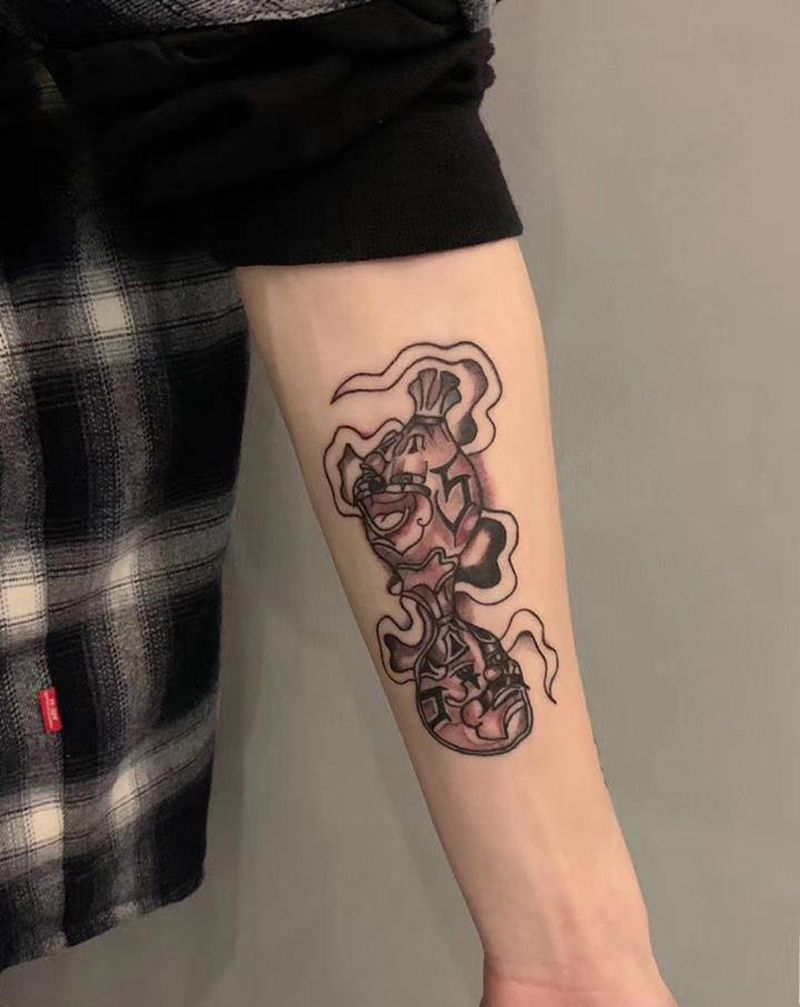 ⚜️纹身图片_手臂匪帮奇卡诺西海岸纹身图案