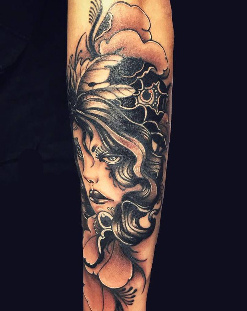 欧美女郎纹身图片_手臂纹身图案