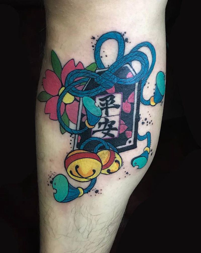 御守纹身图片_腿部纹身图案