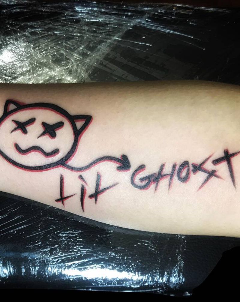 花体英文纹身图片_手臂花体字纹身图案