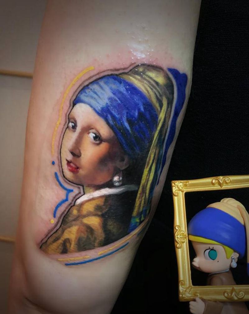《带珍珠耳环的少女》纹身图片_手臂欧美写实油画彩色写实纹身图案