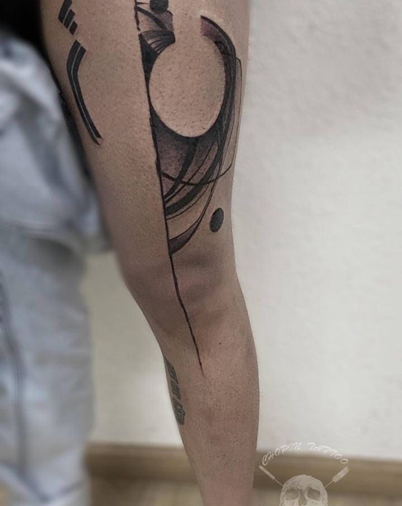 客人自带图纹身图片_腿部水墨纹身图案