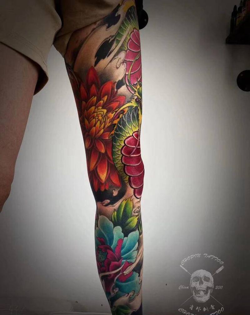 新传统龙主题花腿纹身图片_腿部纹身图案