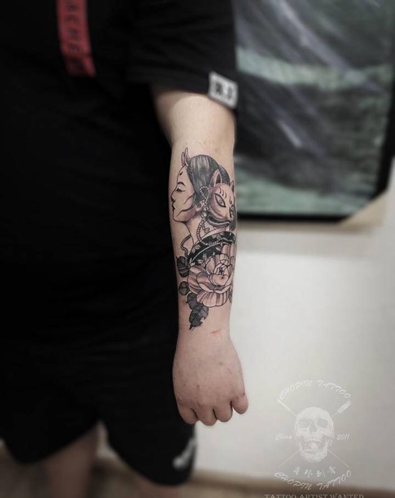 艺妓纹身图片_手臂新传统纹身图案