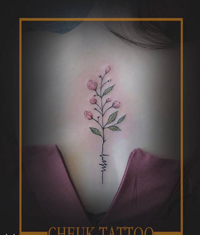 清新花朵纹身图片_背部水墨纹身图案