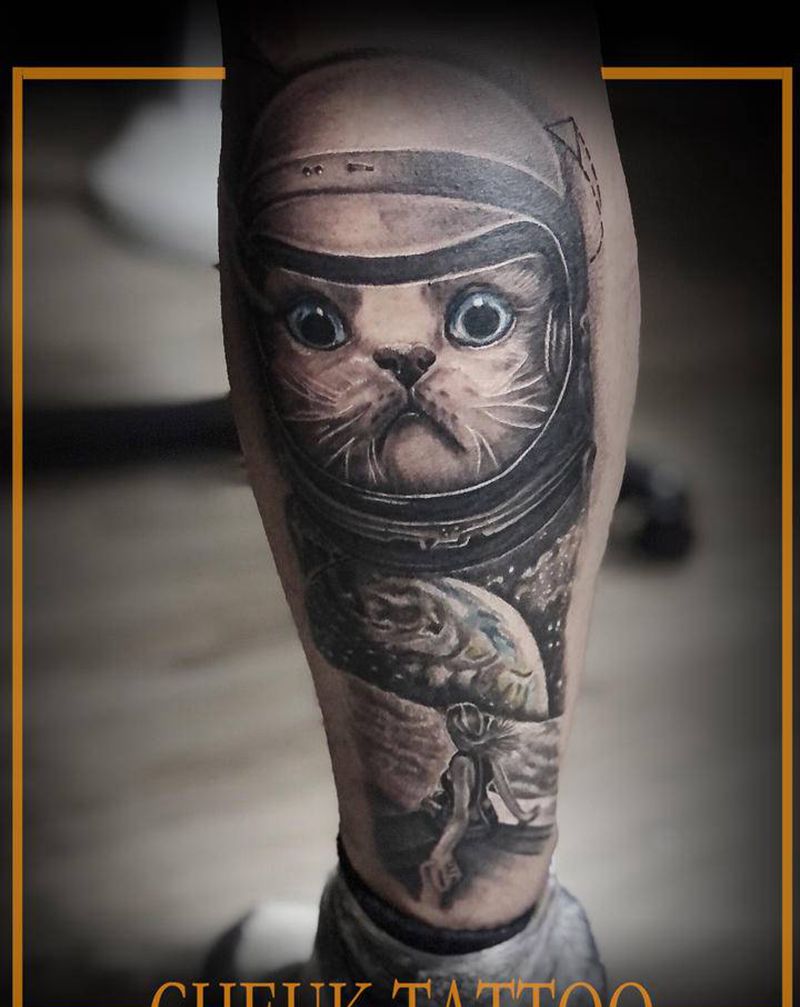 喵星纹身图片_腿部欧美写实New School纹身图案