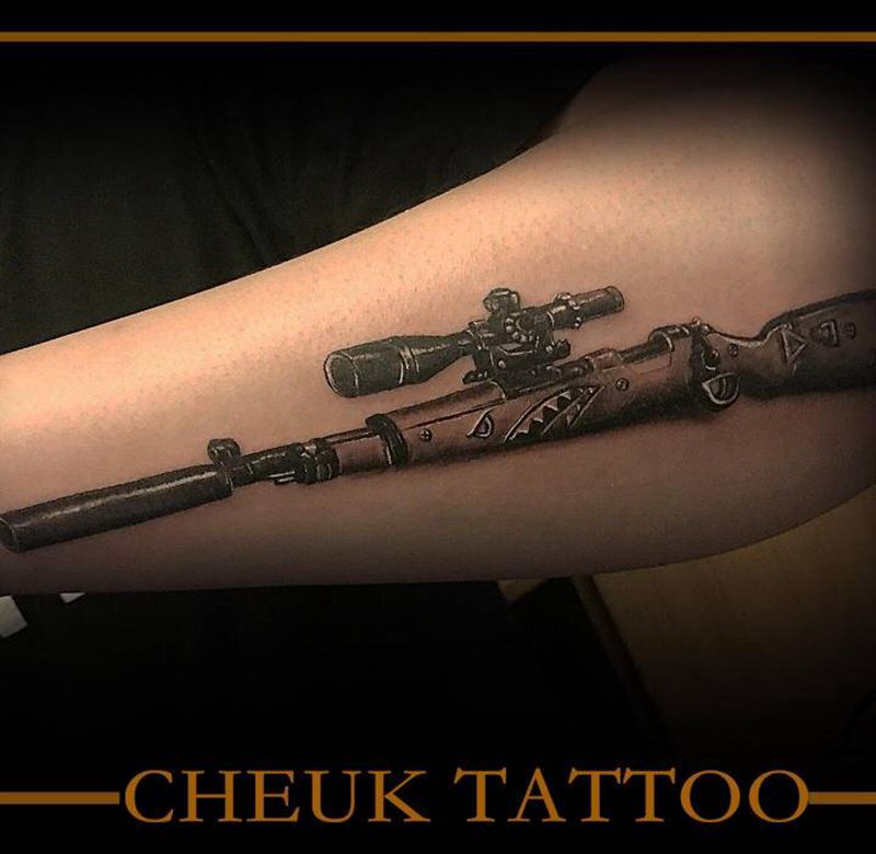 98k纹身图片_手臂欧美写实New School纹身图案