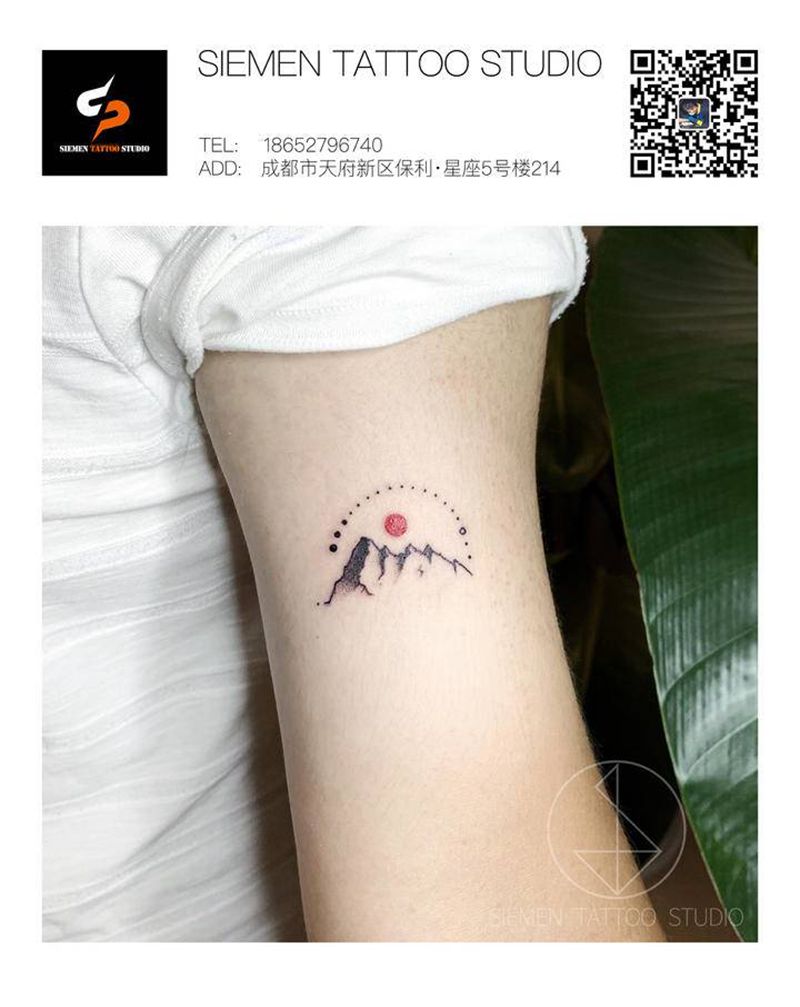 山纹身图片_手臂几何点刺山河彩色纹身图案