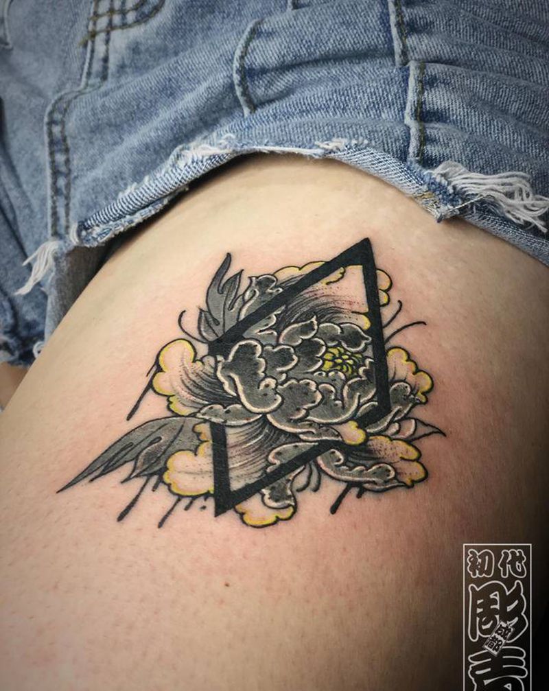 牡丹纹身图片_腿部日式刺青纹身图案
