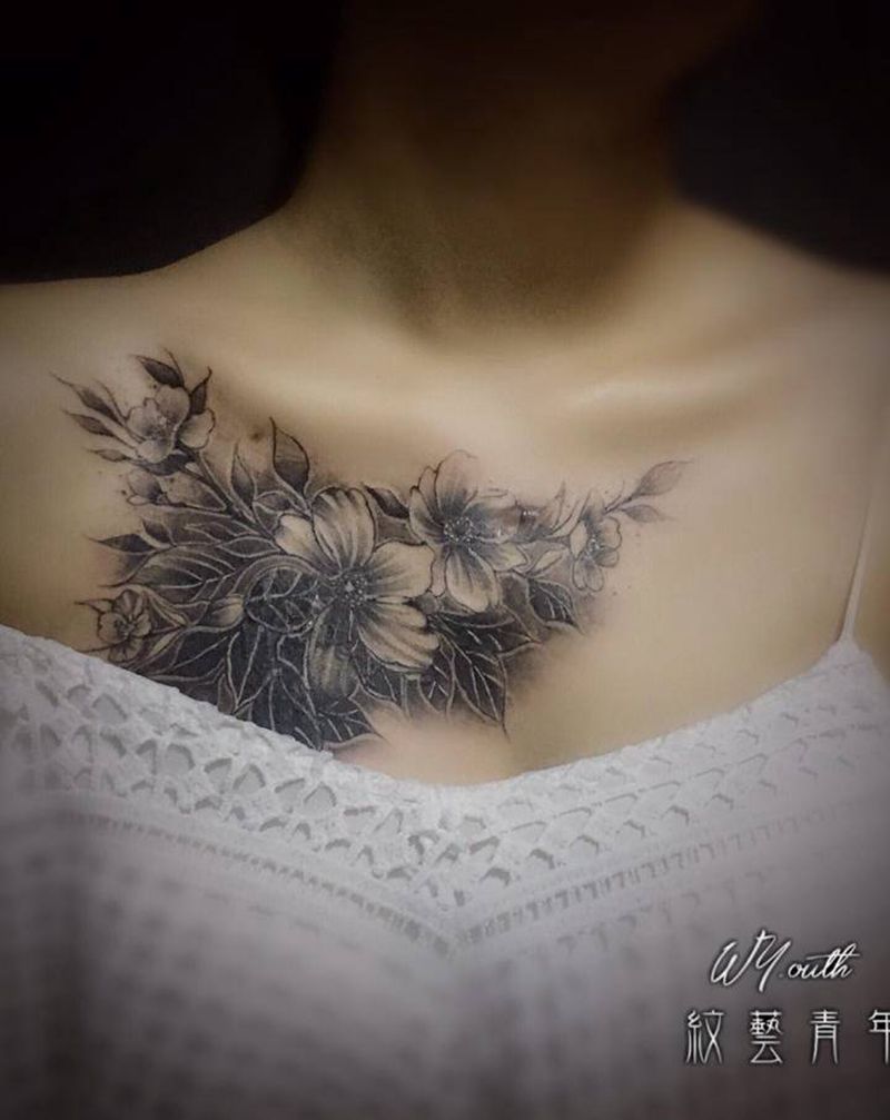 旧纹身及疤痕同步遮盖纹身图片_胸部颈部点刺New School素花遮盖纹身图案