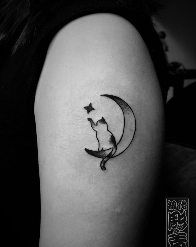 小咪咪纹身图片_手臂肩部纹身图案