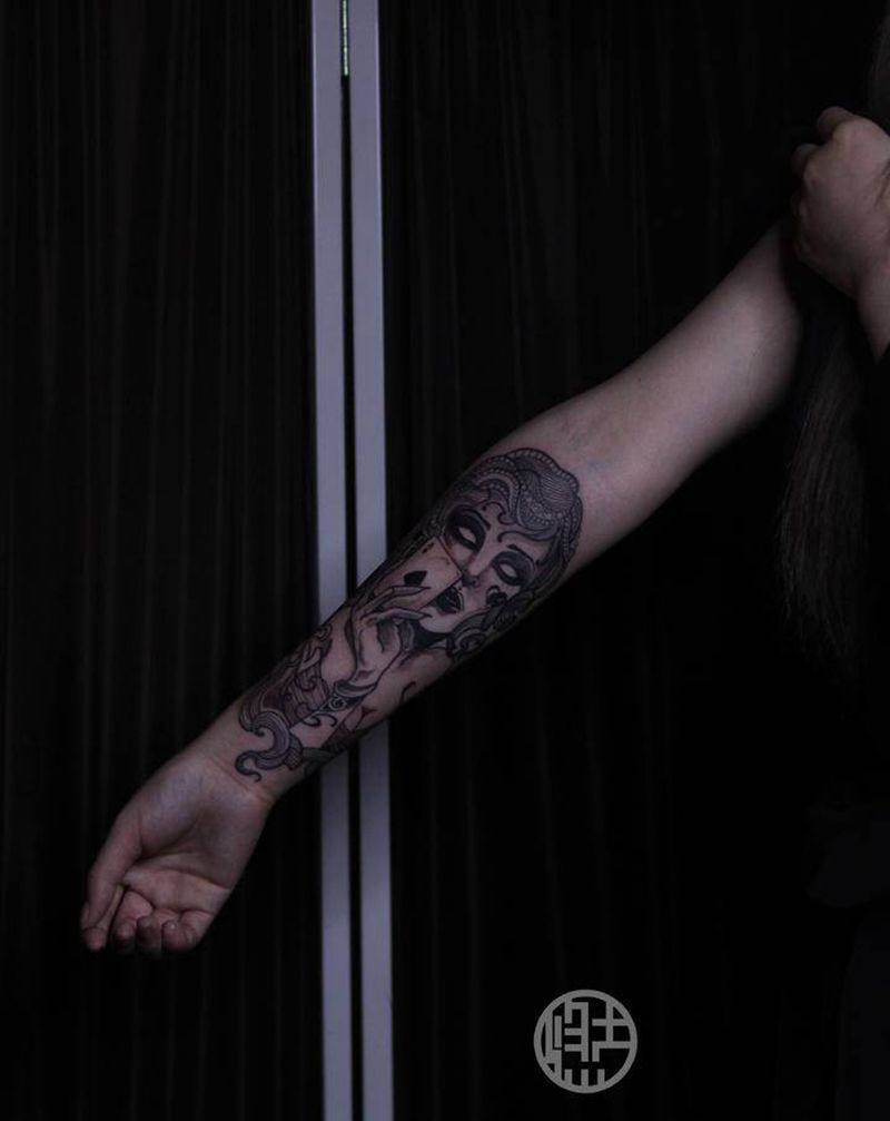 暗黑欧美纹身图片_手臂New School纹身图案