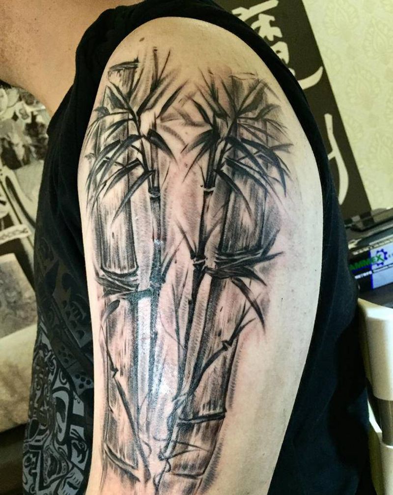 竹子纹身图片_肩部欧美写实纹身图案