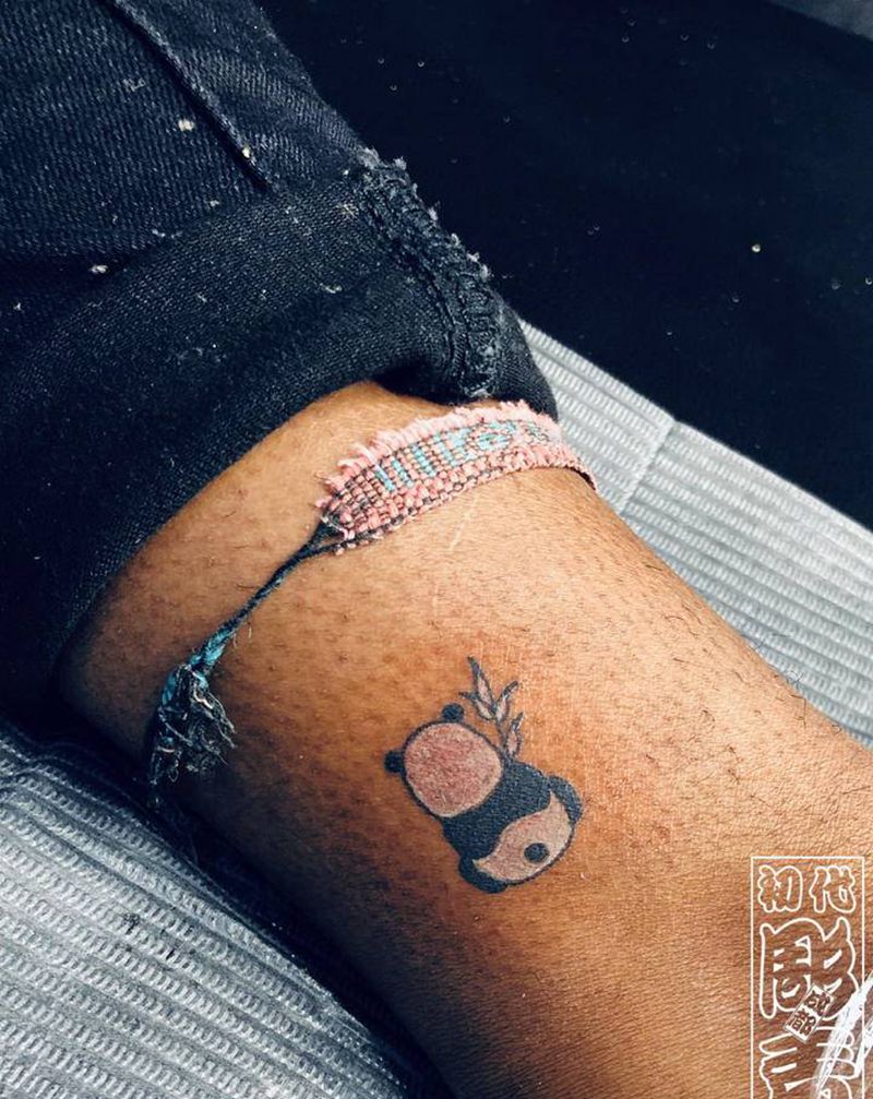 美国客人临走的意义纹身图片_腿部纹身图案