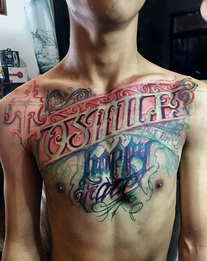 花体✍️纹身图片_胸部欧美写实花体字纹身图案