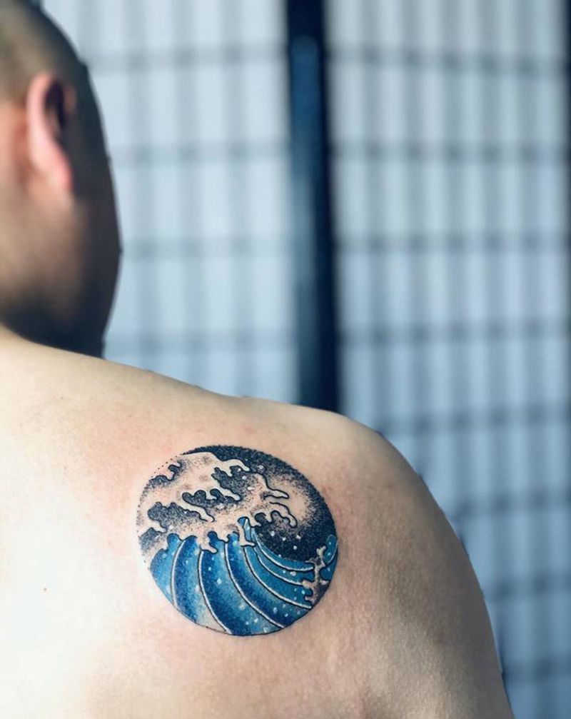 小图纹身图片_背部纹身图案