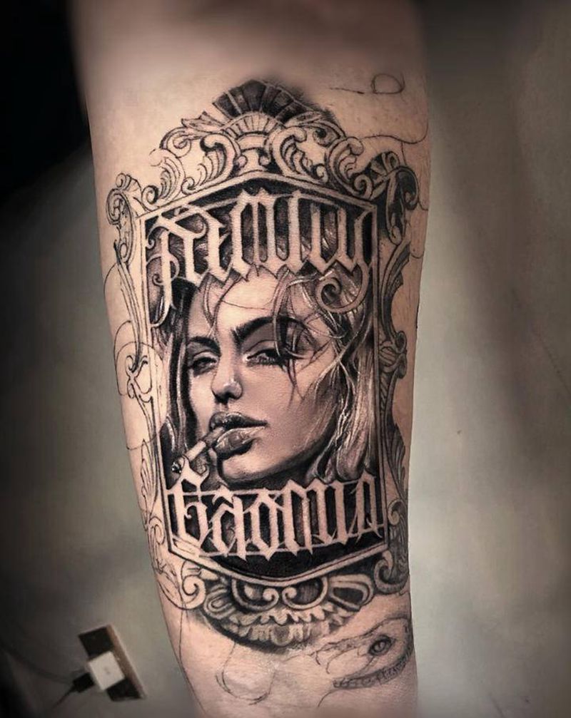 欧美写实➕花体纹身图片_臀部手部欧美写实花体字纹身图案