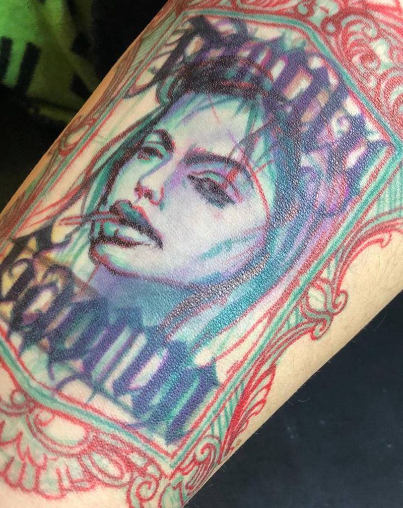 freehand纹身图片_臀部手部欧美写实花体字纹身图案