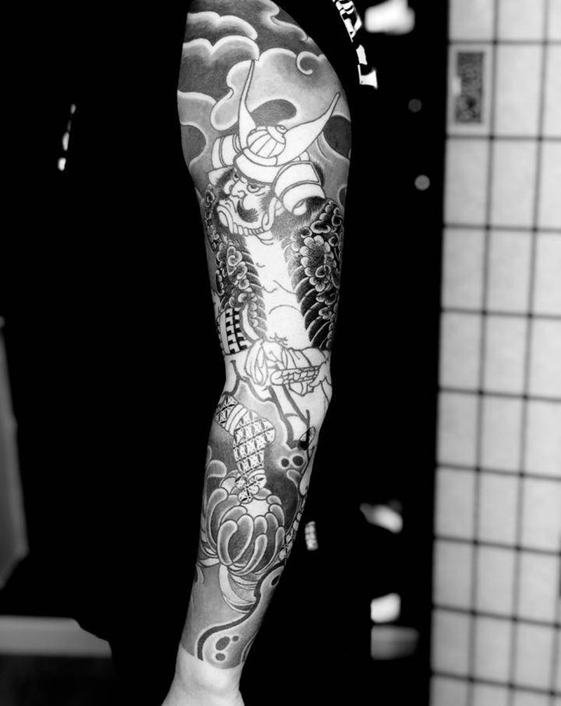 进行中纹身图片_手臂老传统纹身图案