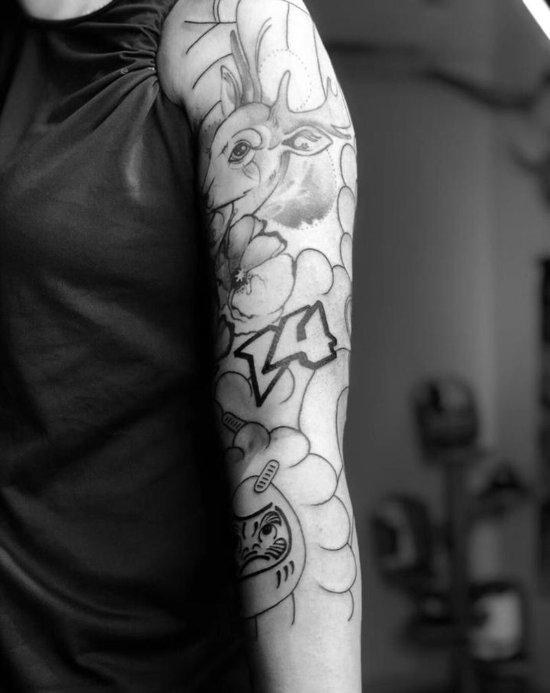 老传统纹身图片_手臂老传统纹身图案