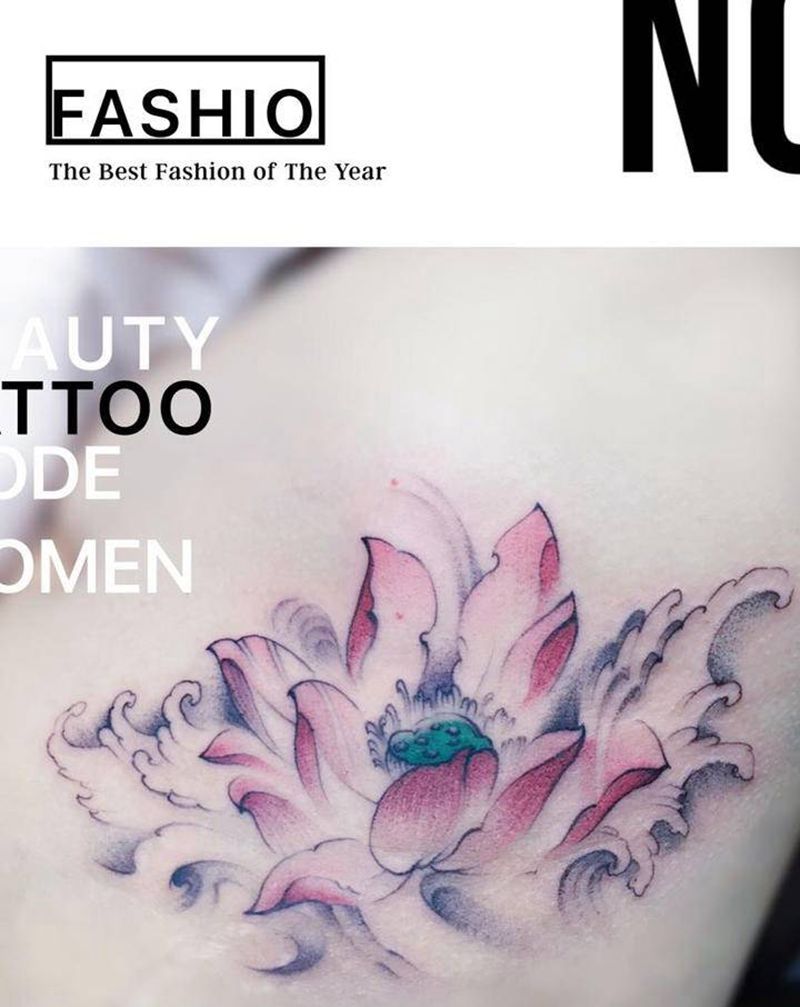 莲花纹身图片_腹部新传统妊辰纹遮盖纹身图案