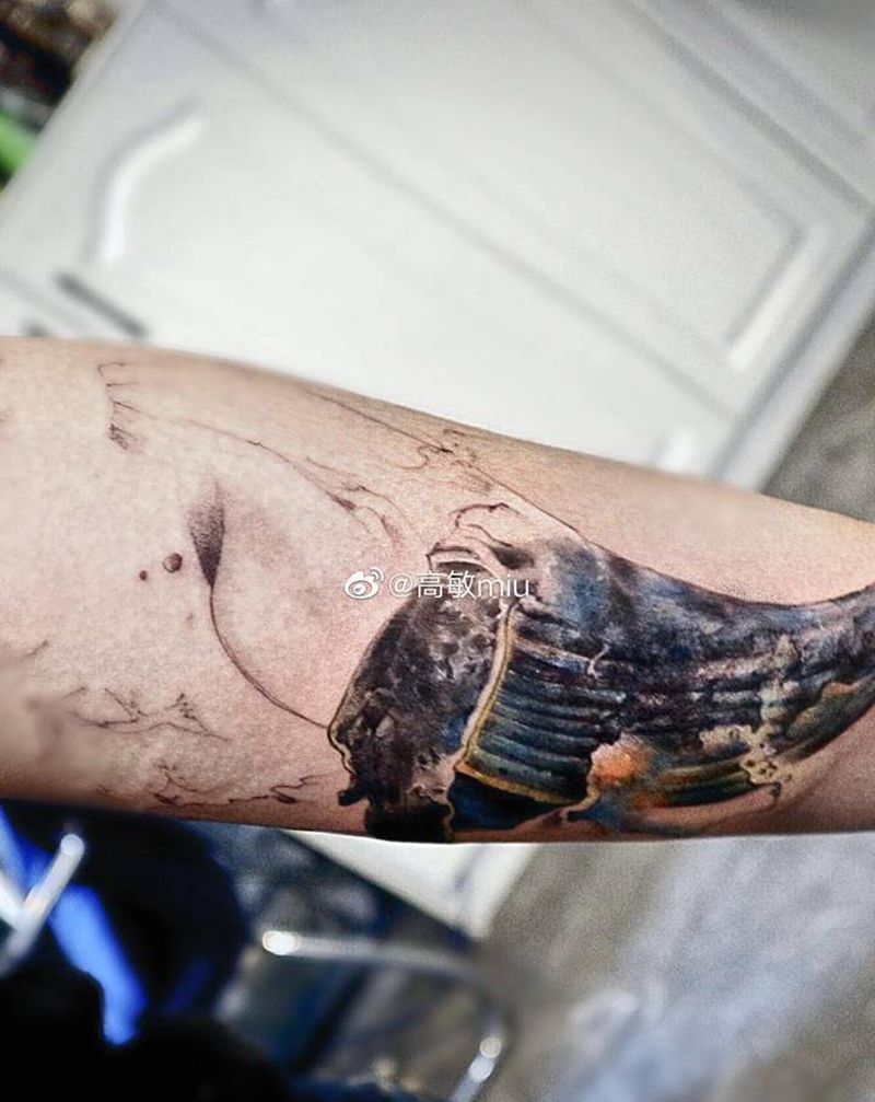 鲲纹身图片_手臂手部欧美写实水彩纹身图案