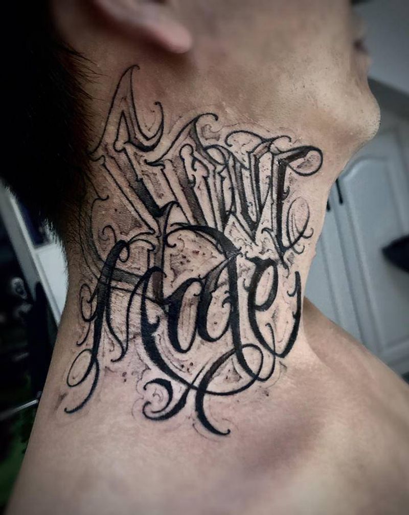 花体纹身图片_颈部花体字欧美写实纹身图案