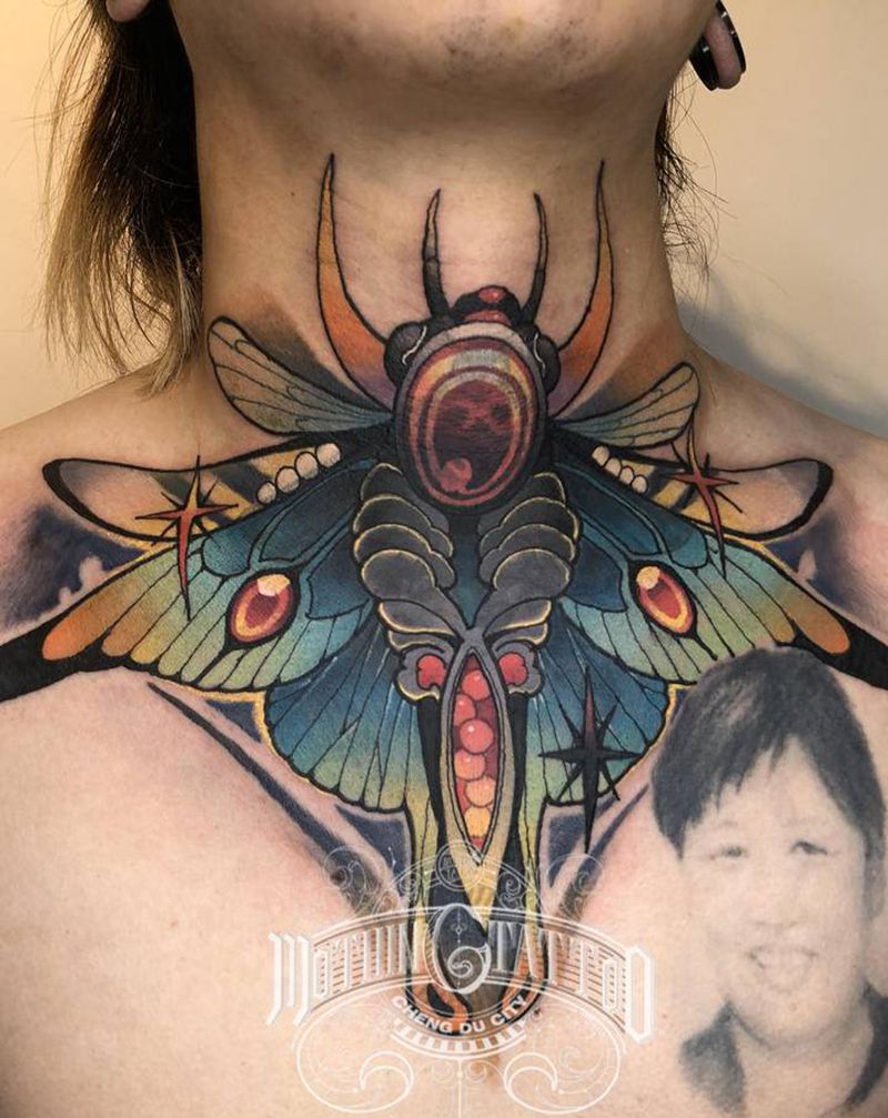 脖子遮盖纹身图片_颈部蝴蝶纹身图案