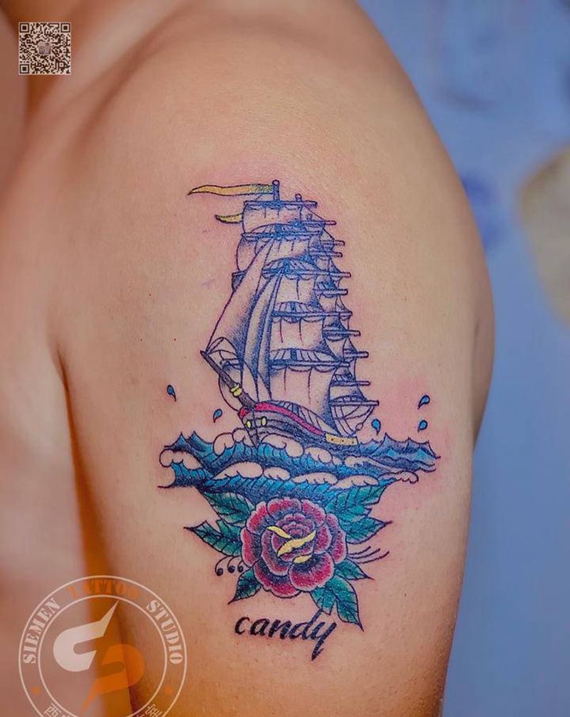 old school帆船⛵️纹身图片_肩部手臂Old School帆船玫瑰纹身图案